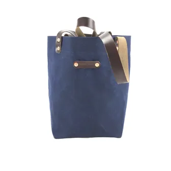 Product image of Berkeley Tote - Navy — CATELLIERmade