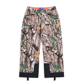 Product image of 2L Basalt Insulated Pant Woodland Camo