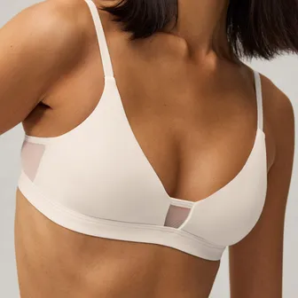 Product image of Limitless Wirefree Scoop Bra Ecru